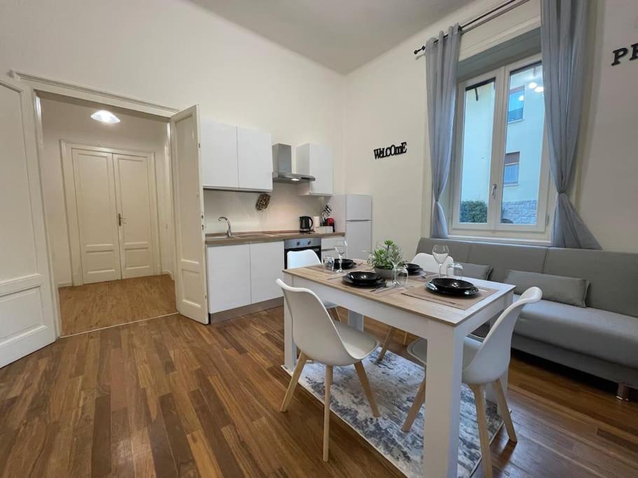 Bg Central President Suite Con Parcheggio - Vista Citta Alta Bergamo Eksteriør bilde