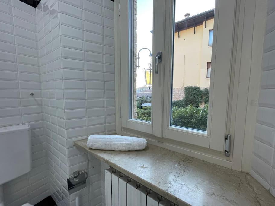 Bg Central President Suite Con Parcheggio - Vista Citta Alta Bergamo Eksteriør bilde