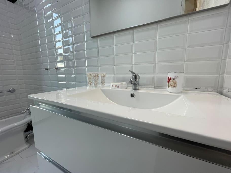 Bg Central President Suite Con Parcheggio - Vista Citta Alta Bergamo Eksteriør bilde