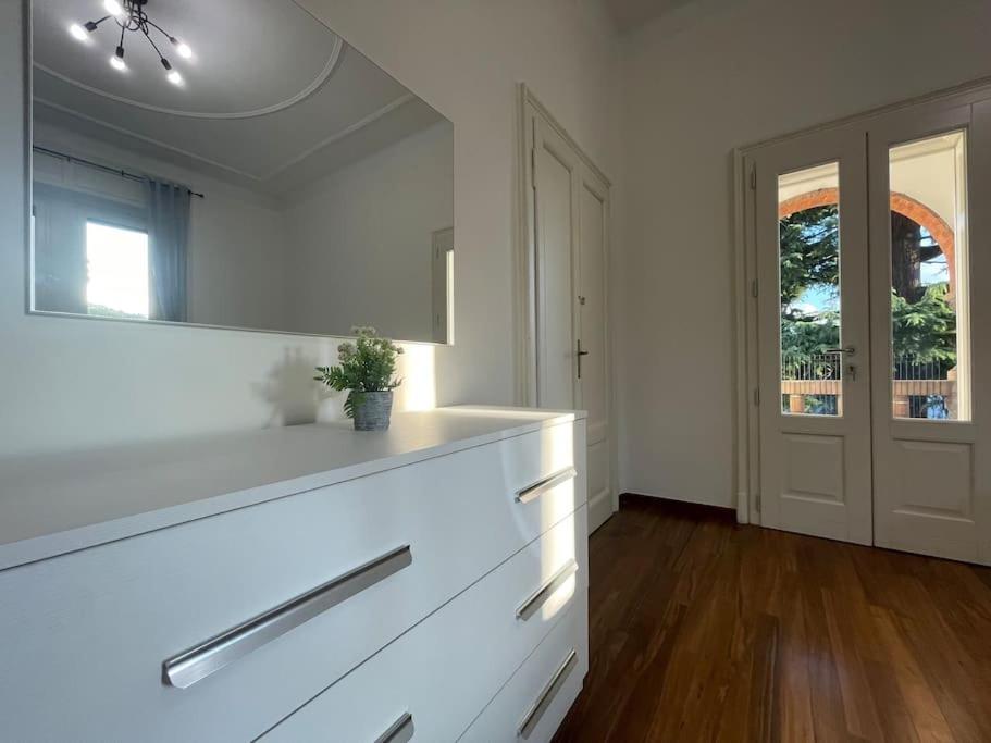 Bg Central President Suite Con Parcheggio - Vista Citta Alta Bergamo Eksteriør bilde