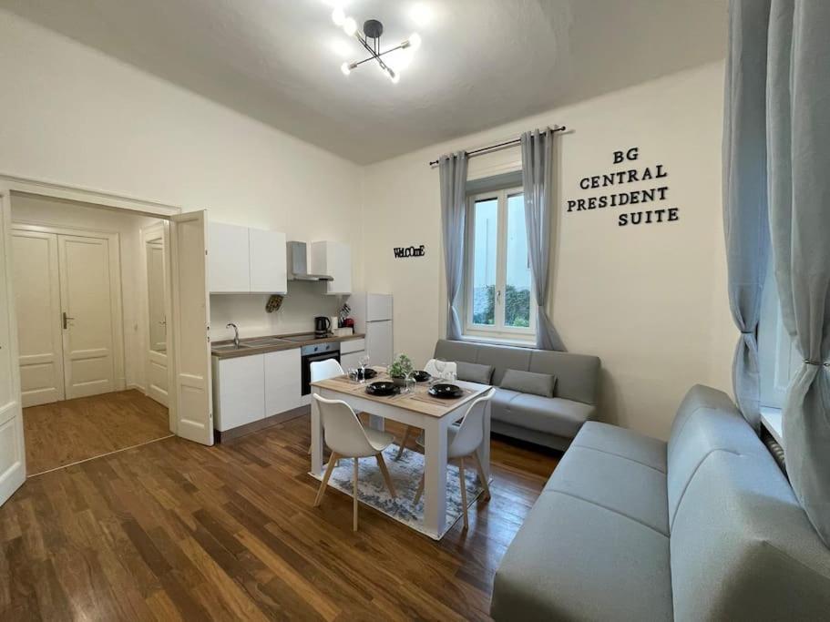 Bg Central President Suite Con Parcheggio - Vista Citta Alta Bergamo Eksteriør bilde