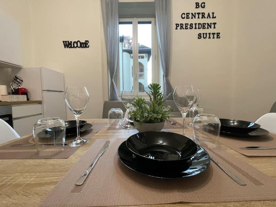 Bg Central President Suite Con Parcheggio - Vista Citta Alta Bergamo Eksteriør bilde