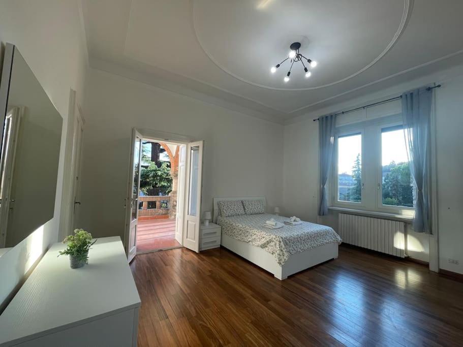 Bg Central President Suite Con Parcheggio - Vista Citta Alta Bergamo Eksteriør bilde