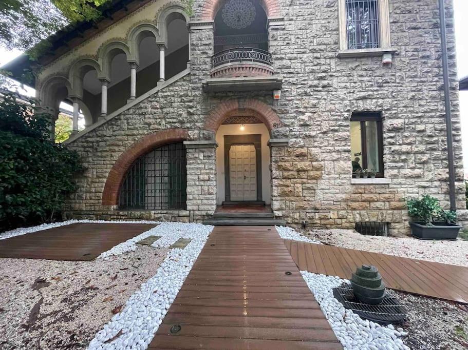 Bg Central President Suite Con Parcheggio - Vista Citta Alta Bergamo Eksteriør bilde
