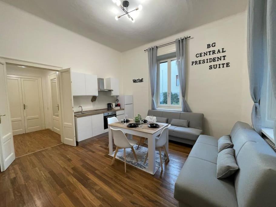 Bg Central President Suite Con Parcheggio - Vista Citta Alta Bergamo Eksteriør bilde