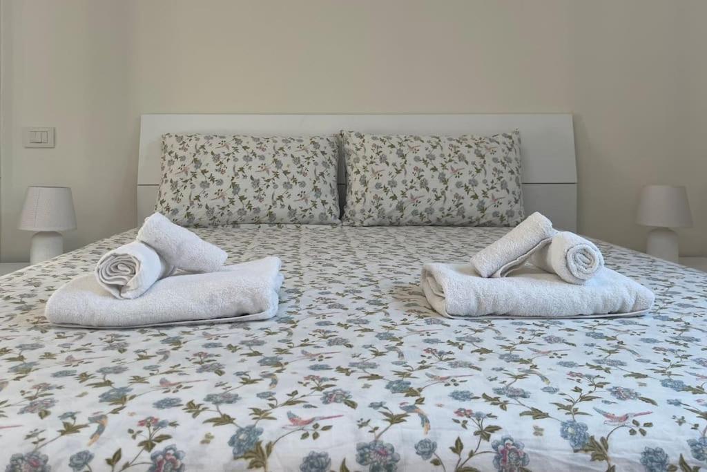 Bg Central President Suite Con Parcheggio - Vista Citta Alta Bergamo Eksteriør bilde