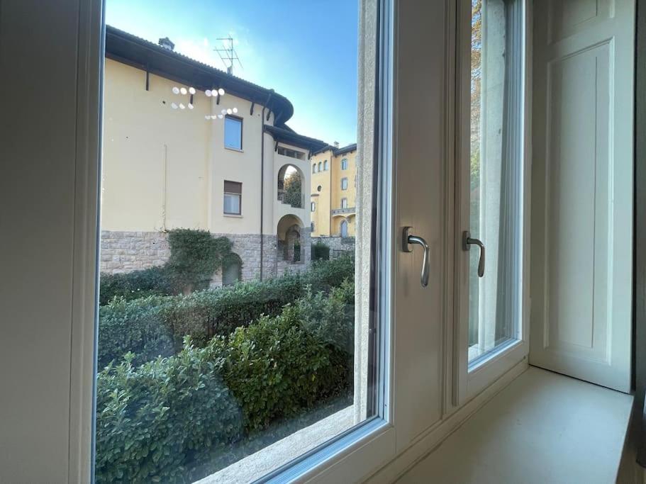 Bg Central President Suite Con Parcheggio - Vista Citta Alta Bergamo Eksteriør bilde